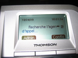 Téléphone OVH ST2030 recherche l'agent d'appel